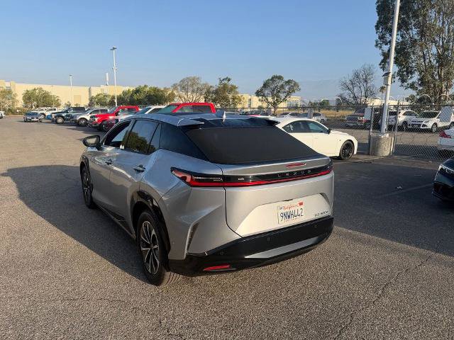 Used 2024 Lexus RZ 300e Premium w/ Technology Package FWD image 5