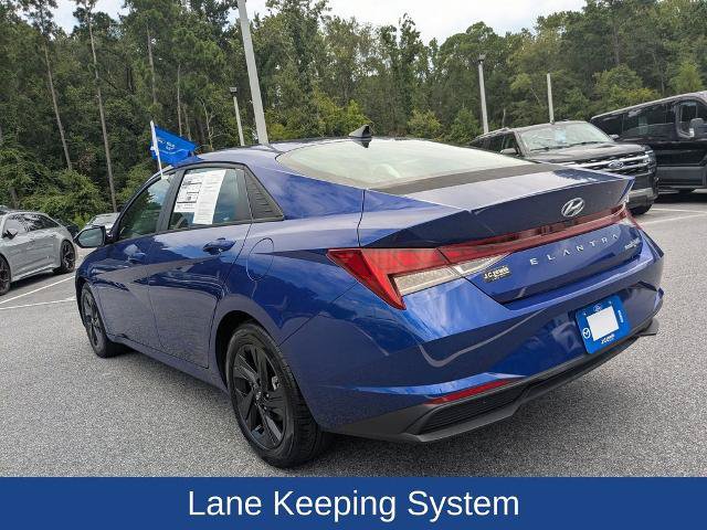Used 2022 Hyundai Elantra Blue FWD image 5