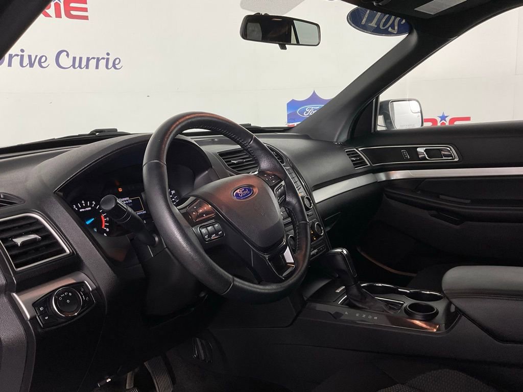 Certified 2017 Ford Explorer XLT image 13