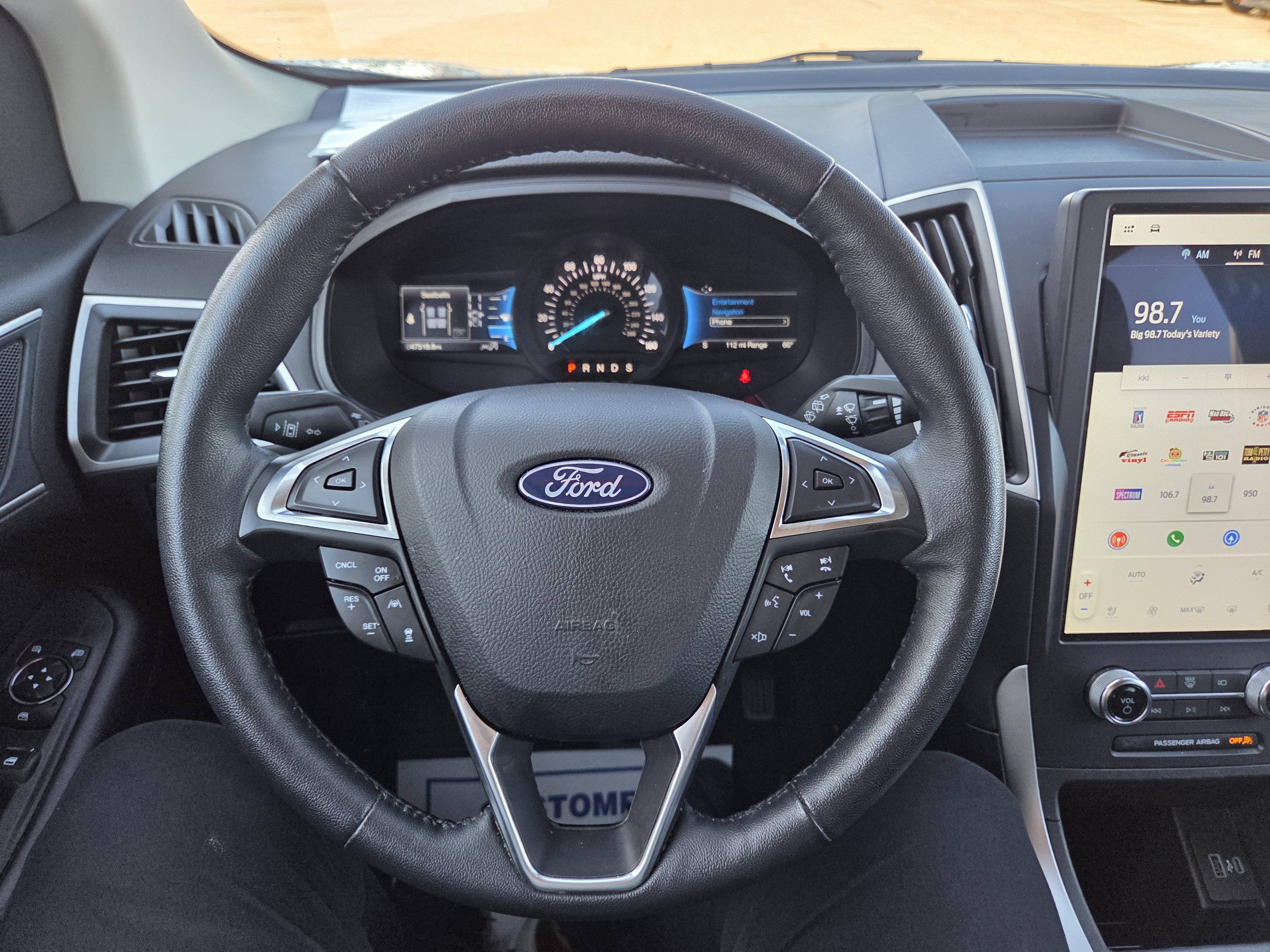 Certified 2024 Ford Edge SEL w/ Convenience Package AWD/4WD image 9