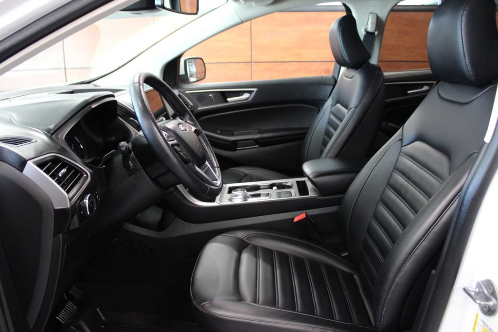 Certified 2024 Ford Edge SEL w/ Convenience Package AWD/4WD image 17