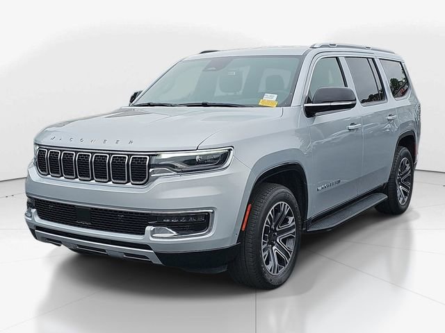 Used 2024 Jeep Wagoneer Series II w/ Flexible Seating Group RWD image 9