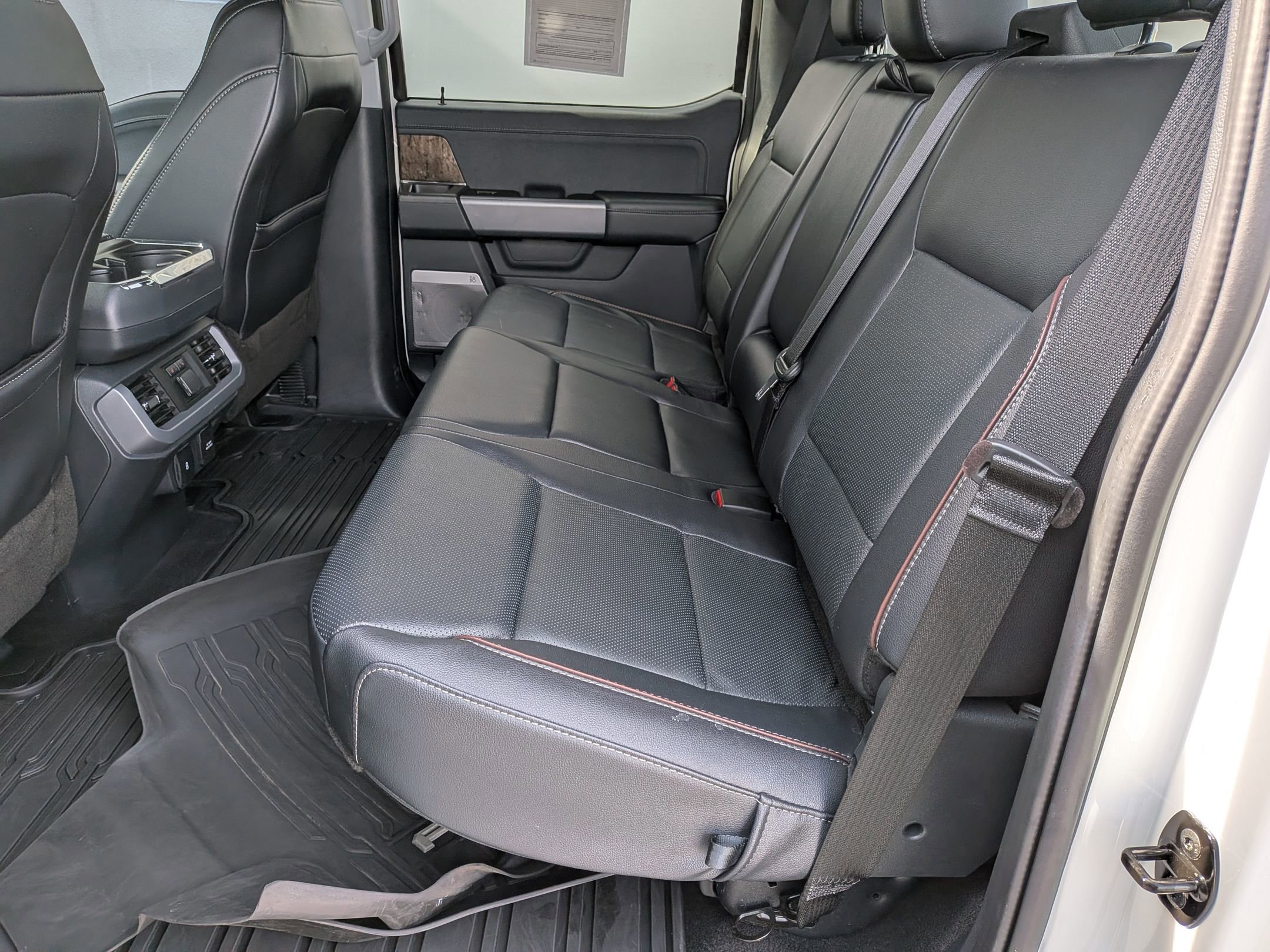 Certified 2023 Ford F150 Lariat w/ Equipment Group 502A High image 32