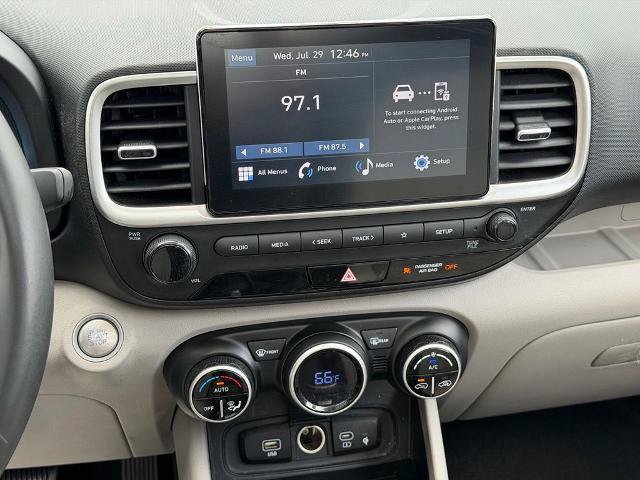Used 2026 Hyundai Venue SEL FWD image 20