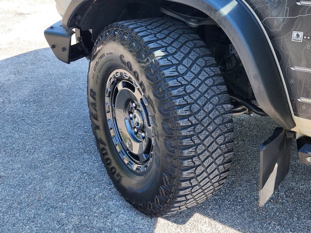Certified 2022 Ford Bronco Everglades AWD/4WD image 32