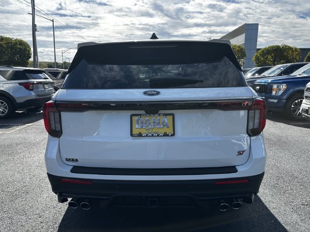 Certified 2025 Ford Explorer ST AWD/4WD image 6