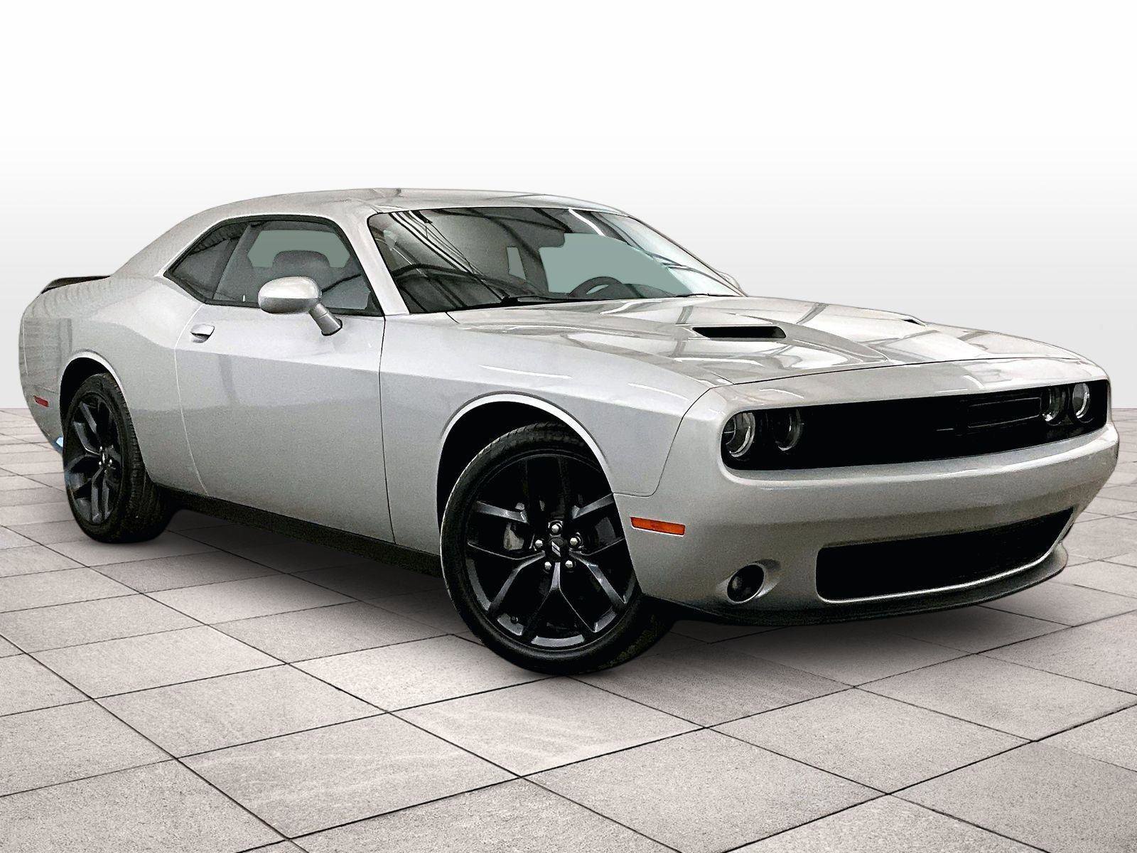 Used 2022 Dodge Challenger SXT w/ Blacktop Package RWD image 2