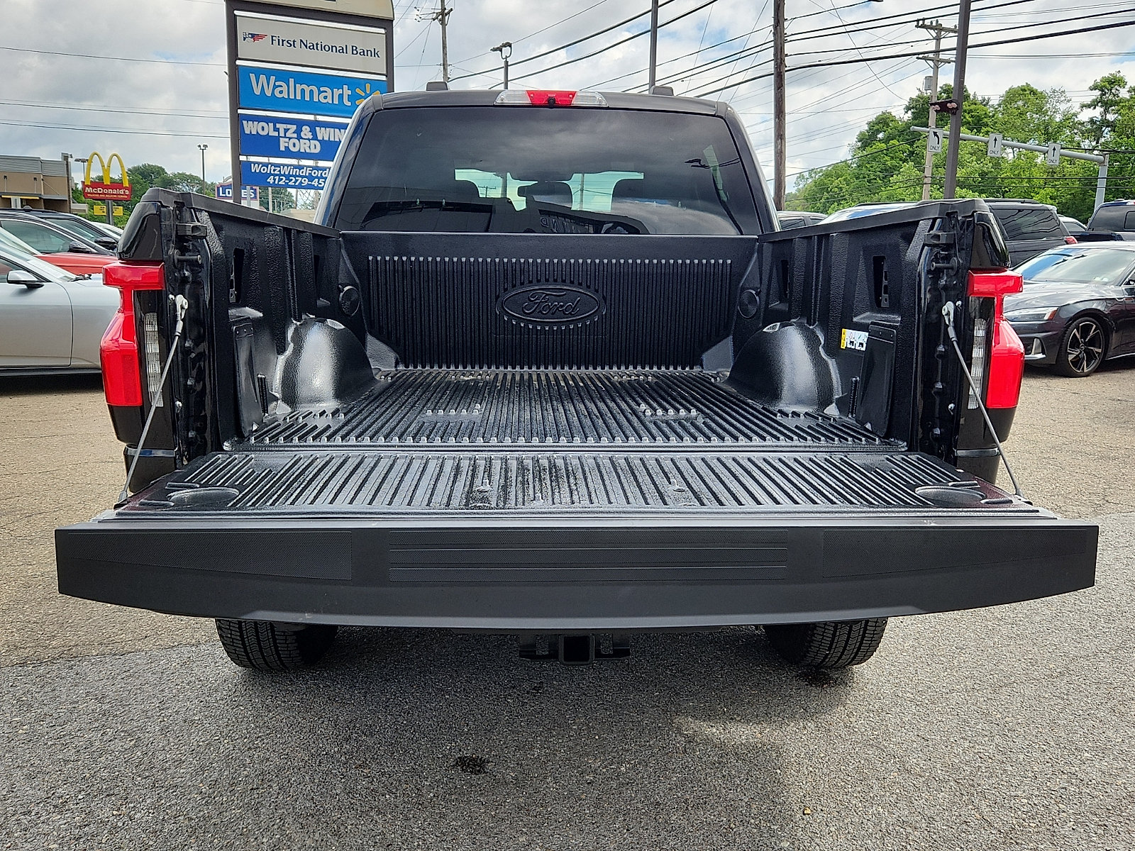 Certified 2025 Ford F150 Lightning XLT AWD/4WD image 28