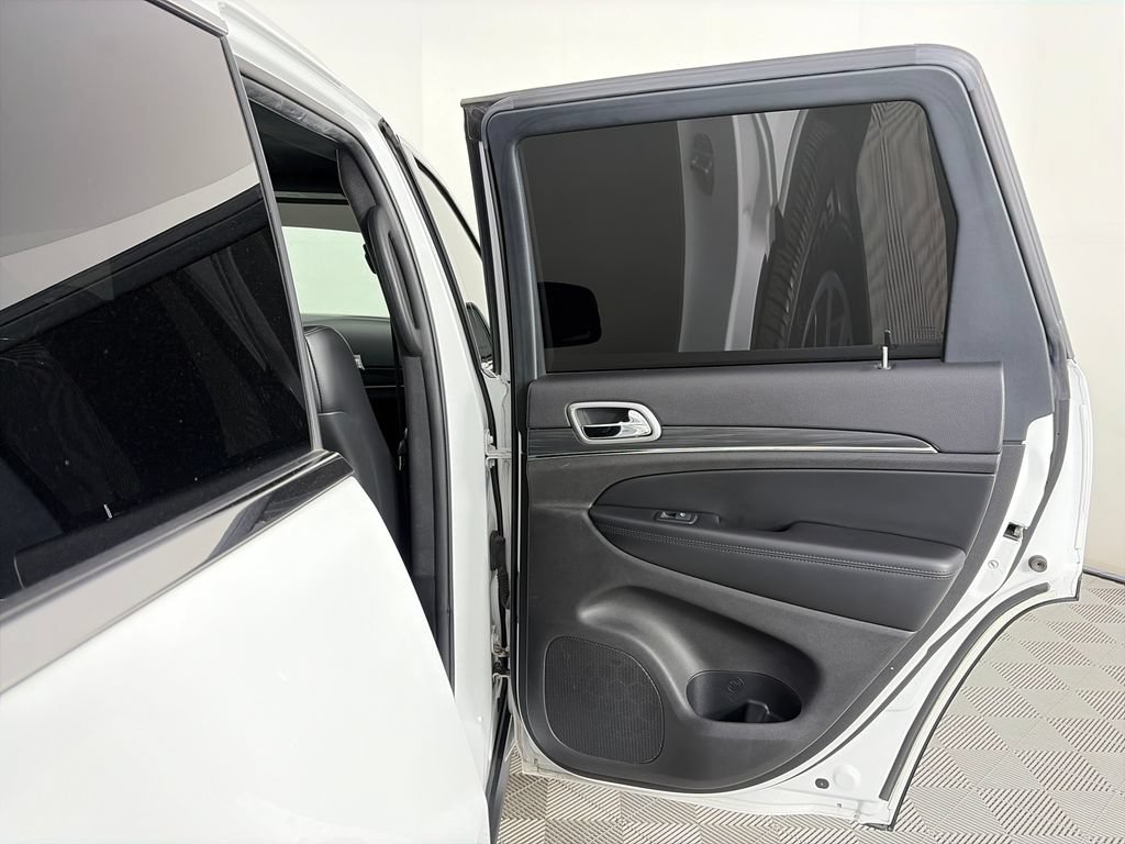 Used 2019 Jeep Grand Cherokee Limited w/ Trailer Tow Group IV AWD/4WD image 29