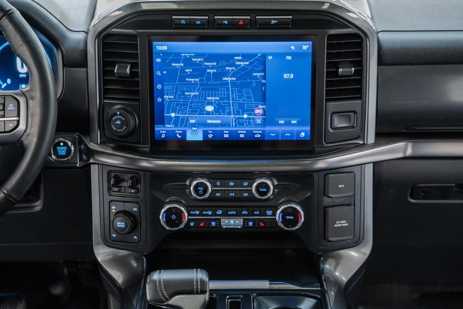 Certified 2023 Ford F150 Lariat w/ Equipment Group 502A High image 30