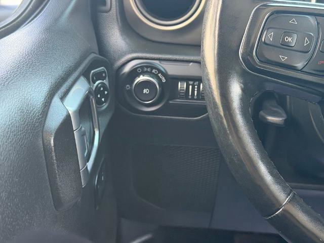 Used 2018 Jeep Wrangler Unlimited Sport S AWD/4WD image 19