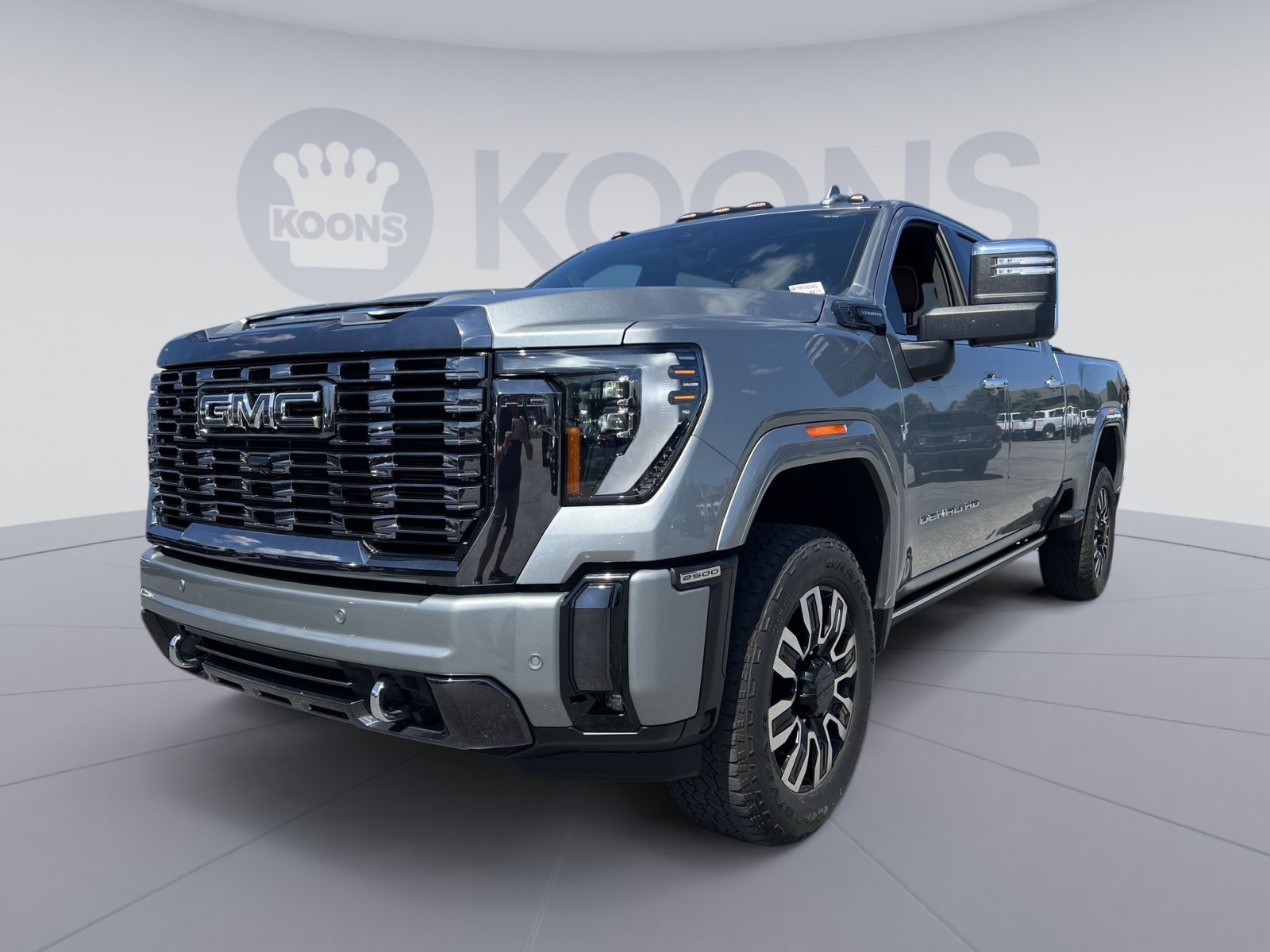 Used 2024 GMC Sierra 2500 Denali Ultimate AWD/4WD image 1