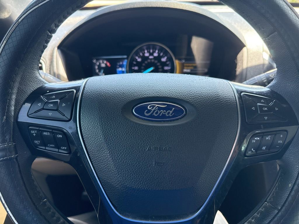 Certified 2018 Ford Explorer Limited FWD image 14