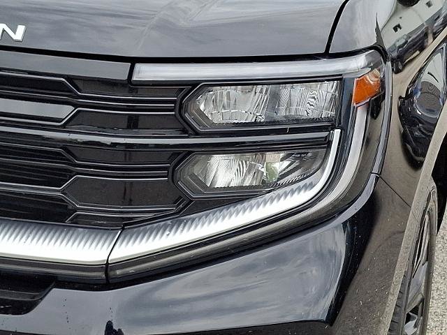 Certified 2025 Ford Expedition Max Platinum w/ Driver's Package AWD/4WD image 11
