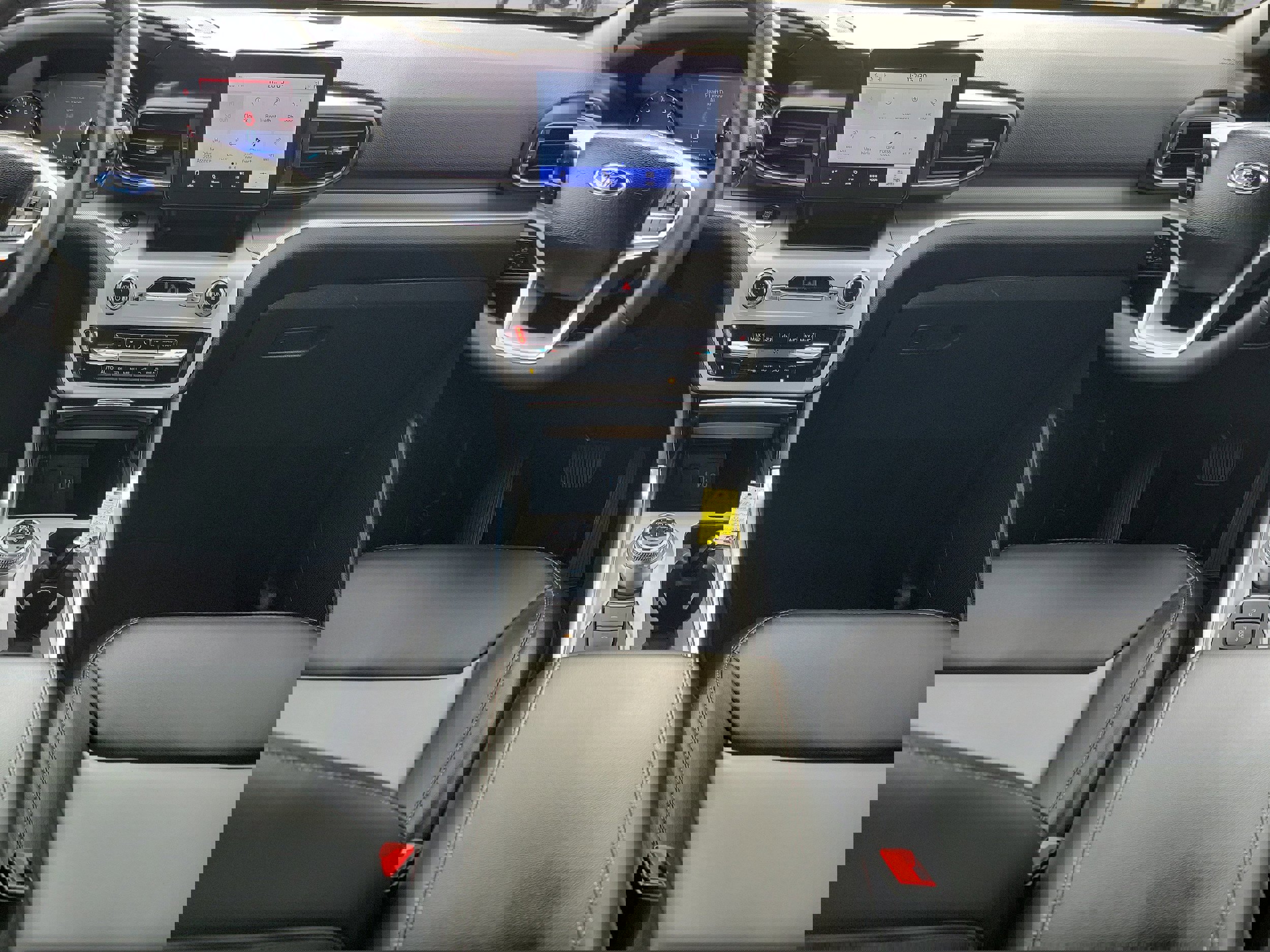 Certified 2023 Ford Explorer XLT w/ Equipment Group 202A image 17