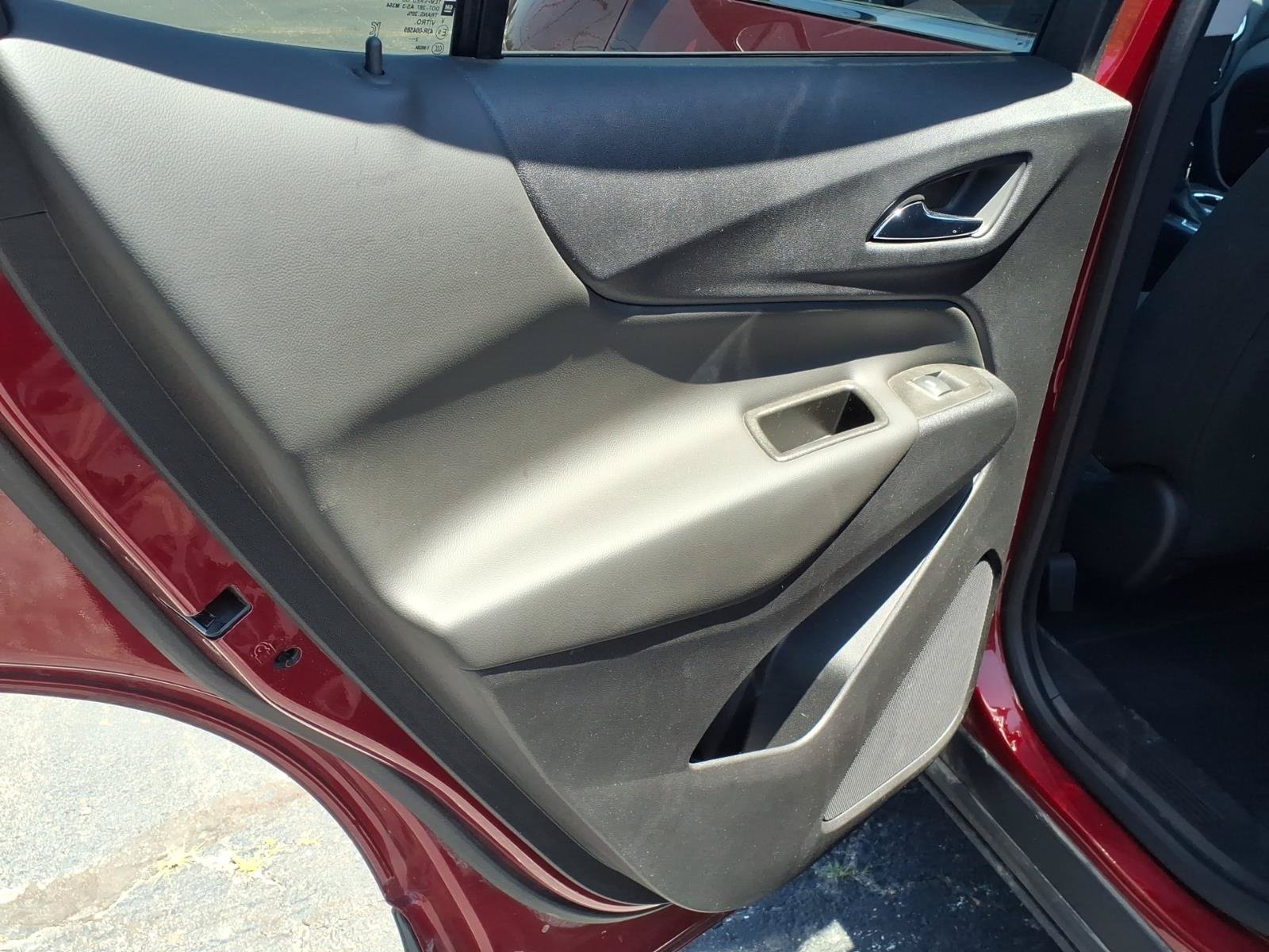 Used 2023 Chevrolet Equinox LT AWD/4WD image 5