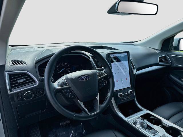 Certified 2023 Ford Edge SEL w/ Convenience Package AWD/4WD image 9