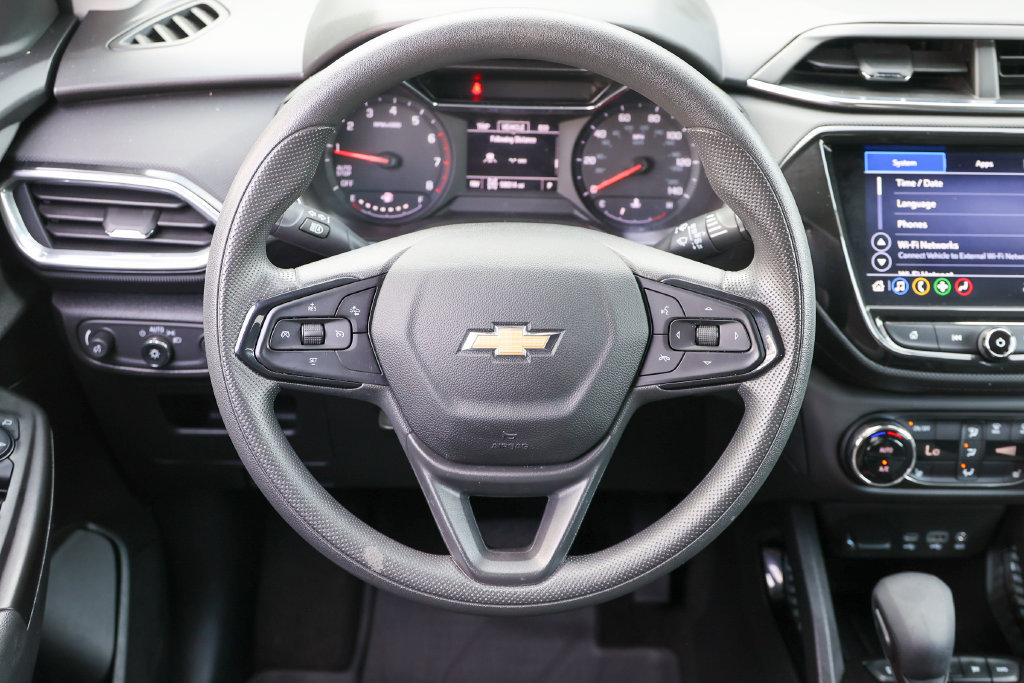 Used 2023 Chevrolet TrailBlazer LT w/ Convenience Package AWD/4WD image 9