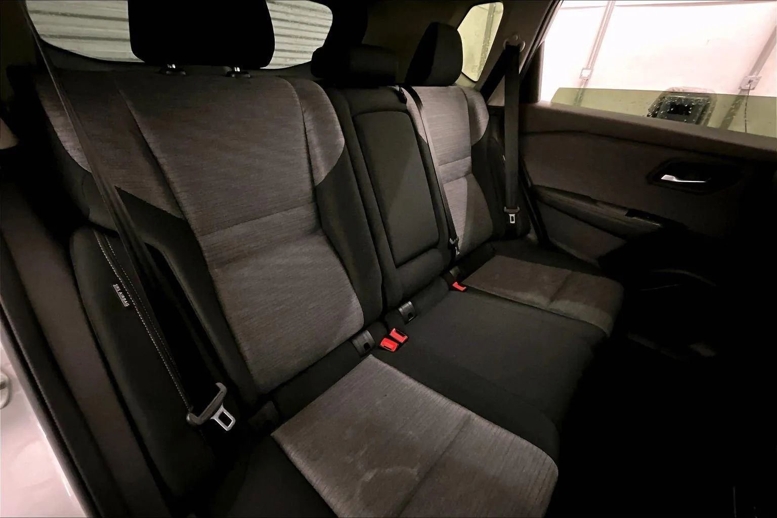 Used 2023 Nissan Rogue SV image 26