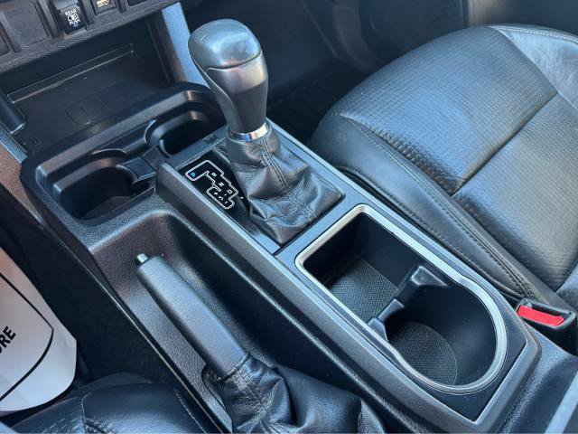Used 2020 Toyota Tacoma TRD Off-Road AWD/4WD image 19