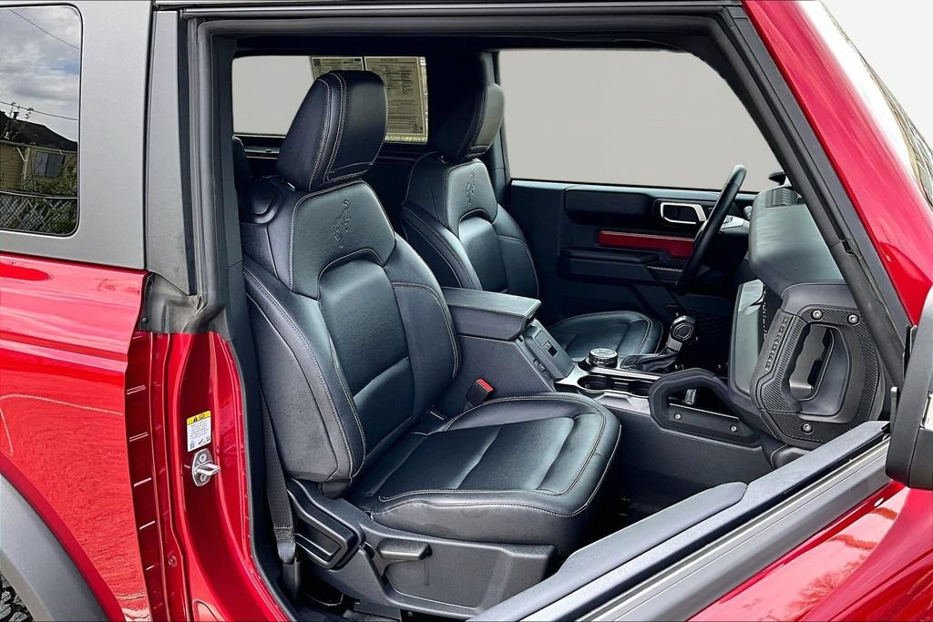 Certified 2025 Ford Bronco Badlands AWD/4WD image 7