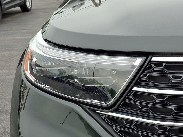 Certified 2023 Ford Explorer XLT w/ Equipment Group 202A AWD/4WD image 10