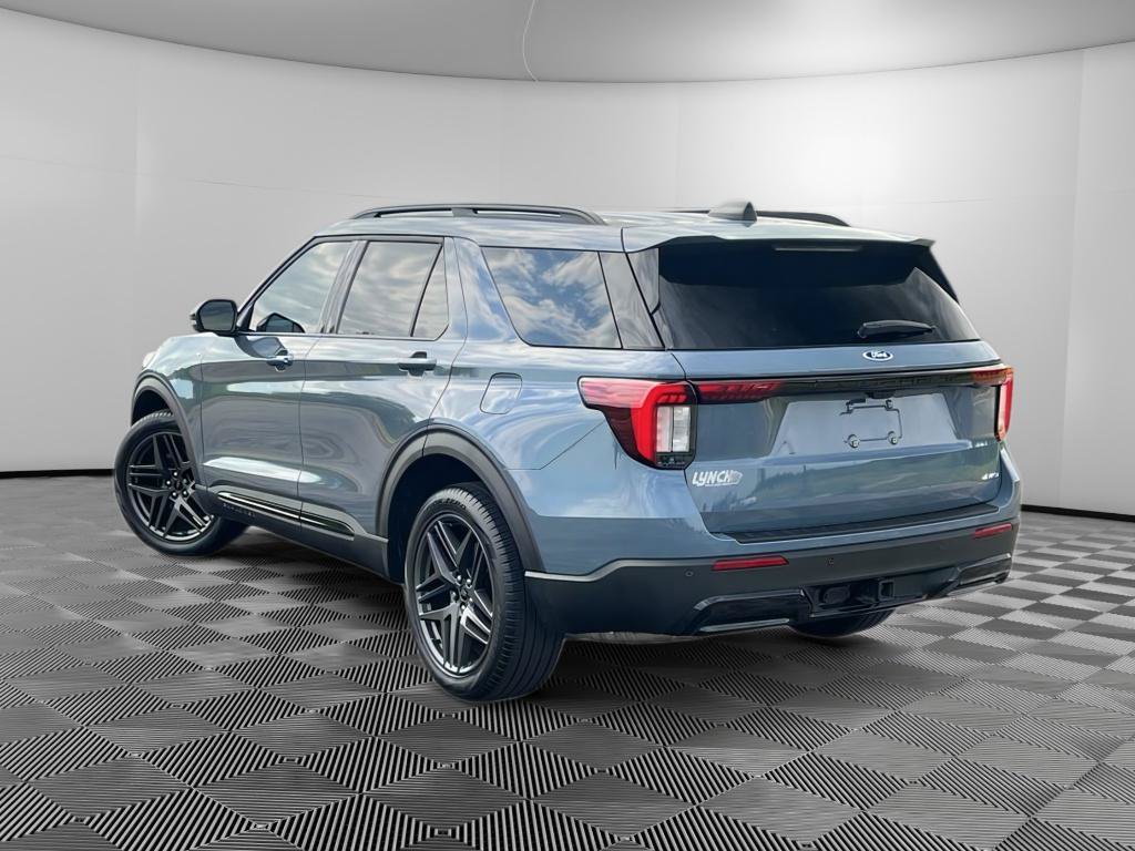 Certified 2025 Ford Explorer ST-Line w/ ST-Line Street Pack AWD/4WD image 2