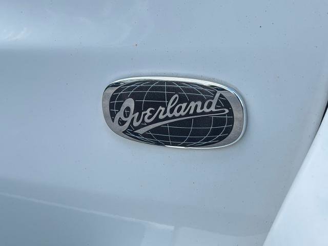 Used 2018 Jeep Grand Cherokee Overland image 16