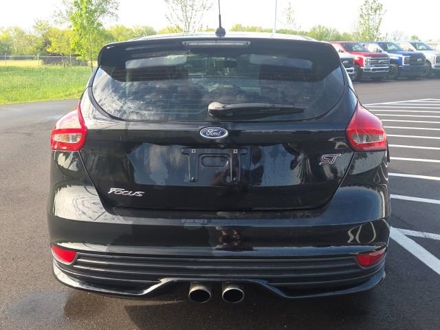Certified 2017 Ford Focus ST w/ Equipment Group 402A FWD image 9