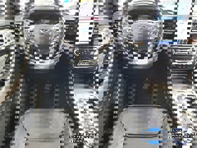 Certified 2023 Ford Explorer Limited w/ Limited Technology Package image 9