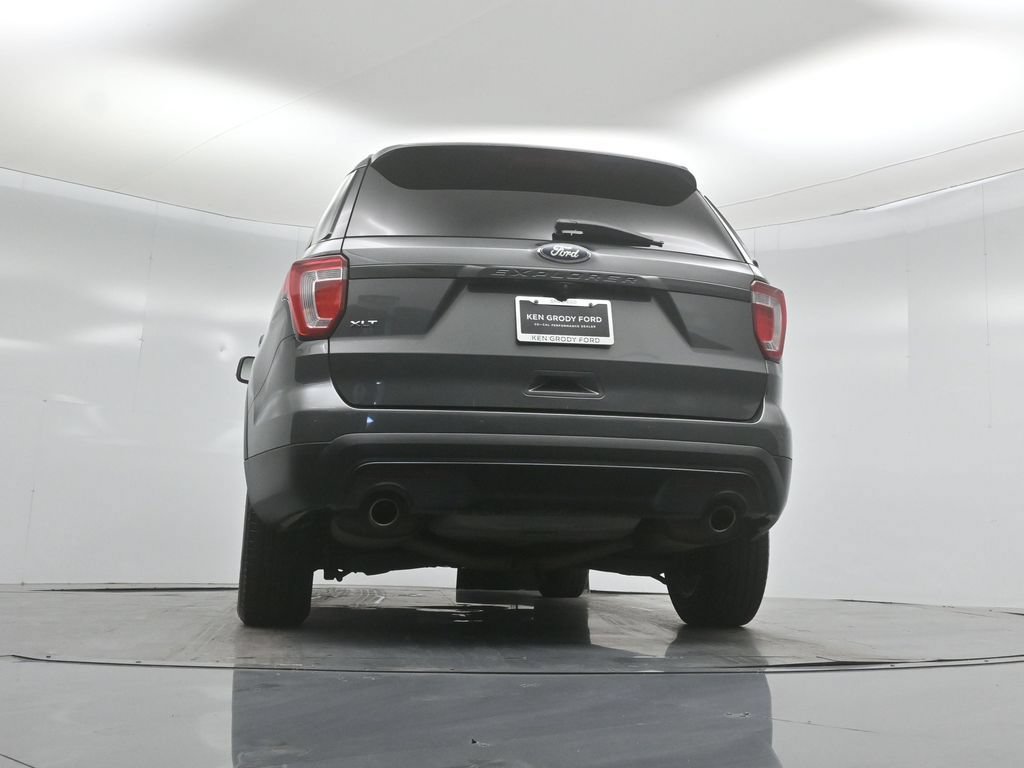 Certified 2017 Ford Explorer XLT w/ Equipment Group 202A FWD image 50
