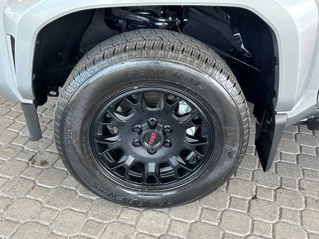 Used 2024 Toyota Tacoma TRD Sport RWD image 17