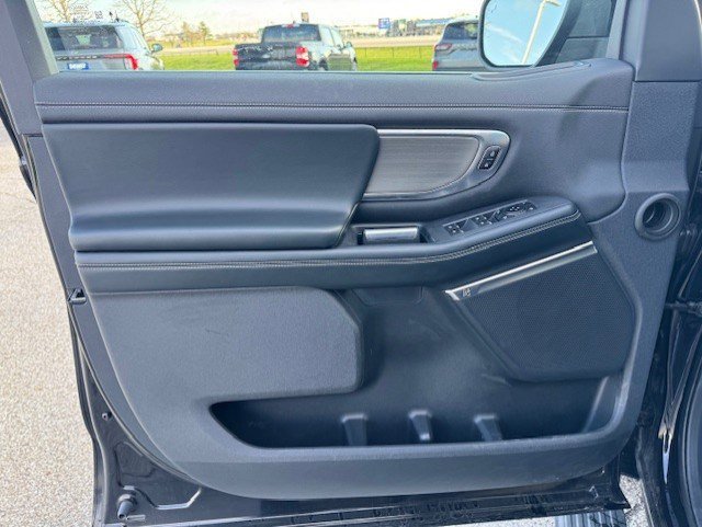 Certified 2025 Ford Expedition Platinum w/ Driver's Package image 10