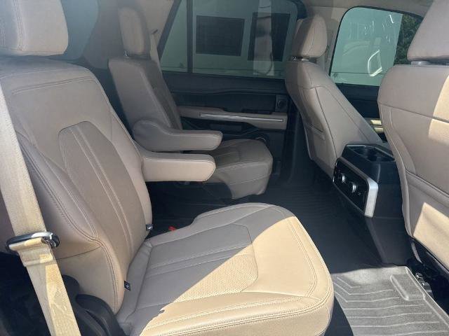 Certified 2024 Ford Expedition Limited RWD image 33