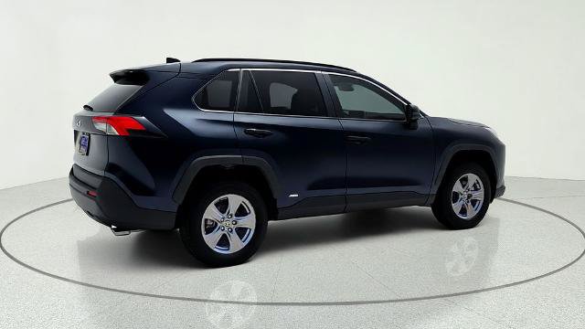 Used 2025 Toyota RAV4 XLE AWD/4WD image 8