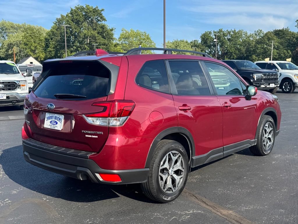 Used 2021 Subaru Forester Premium AWD/4WD image 23