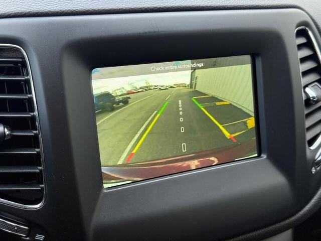 Used 2020 Jeep Compass Latitude w/ Cold Weather Group image 18