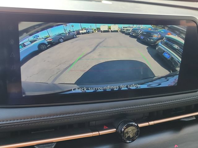 Used 2025 Nissan Ariya AWD image 10