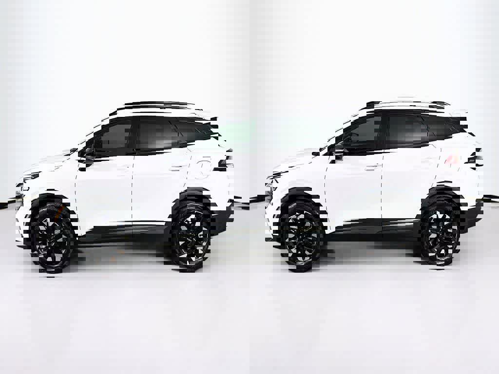 Used 2023 Kia Sportage X-Line w/ X-Line Premium Package image 2