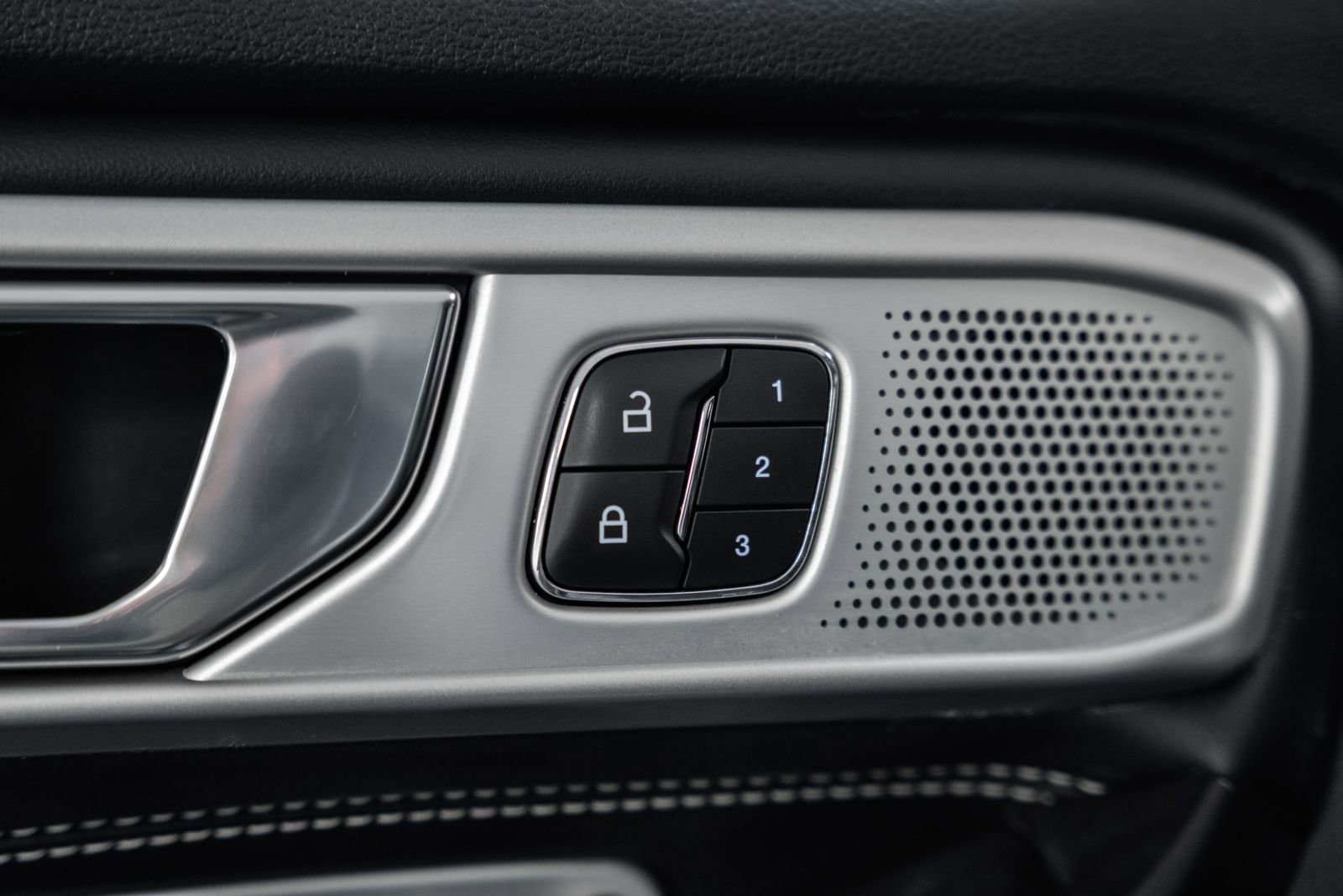 Certified 2020 Ford Explorer ST w/ ST Street Pack image 51