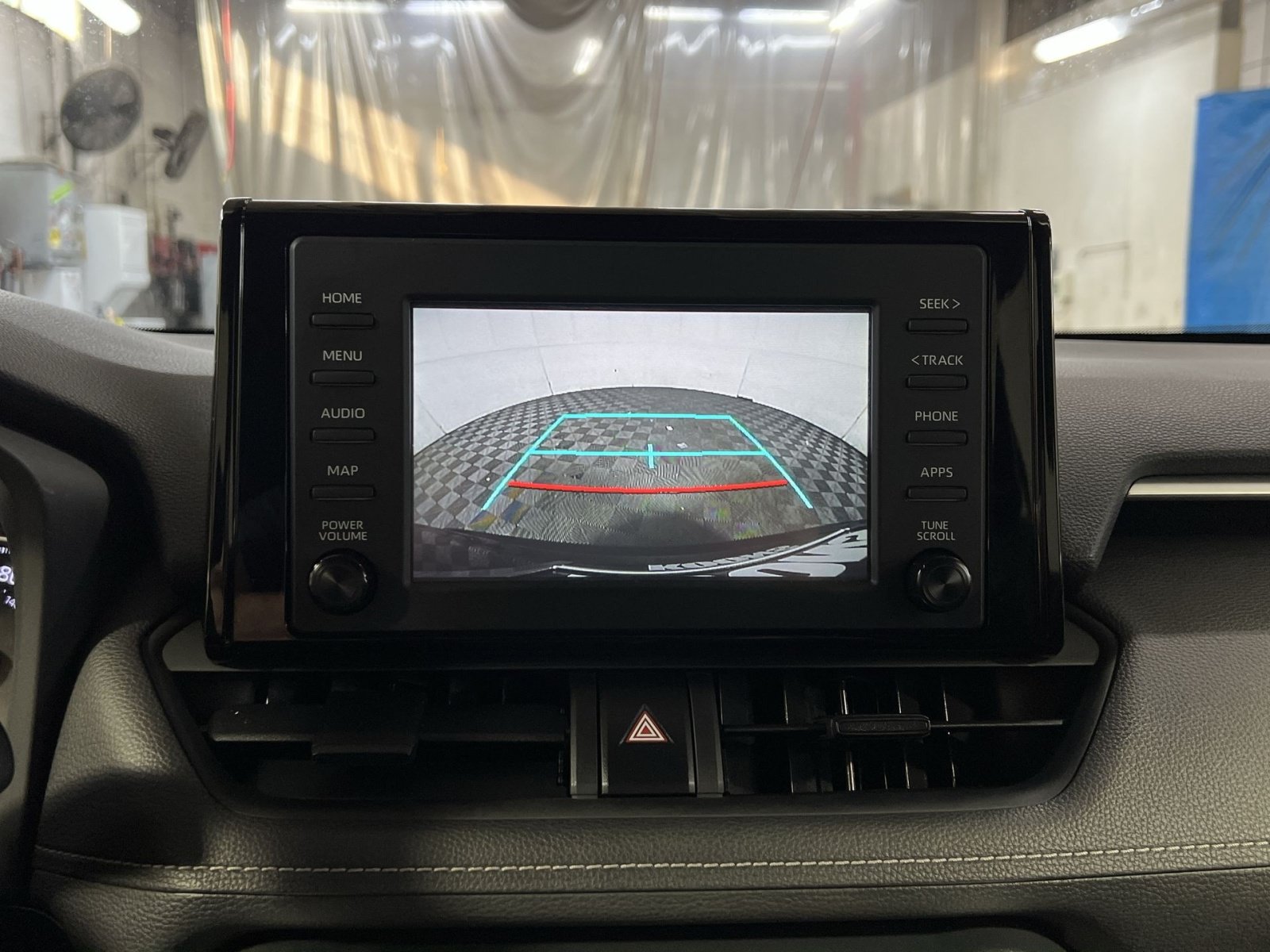 Used 2019 Toyota RAV4 LE w/ All Weather Liner Package AWD/4WD image 19
