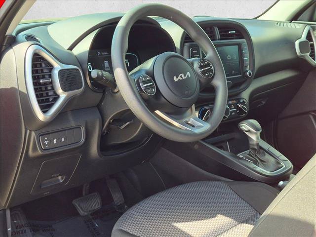 Used 2024 Kia Soul LX FWD image 10