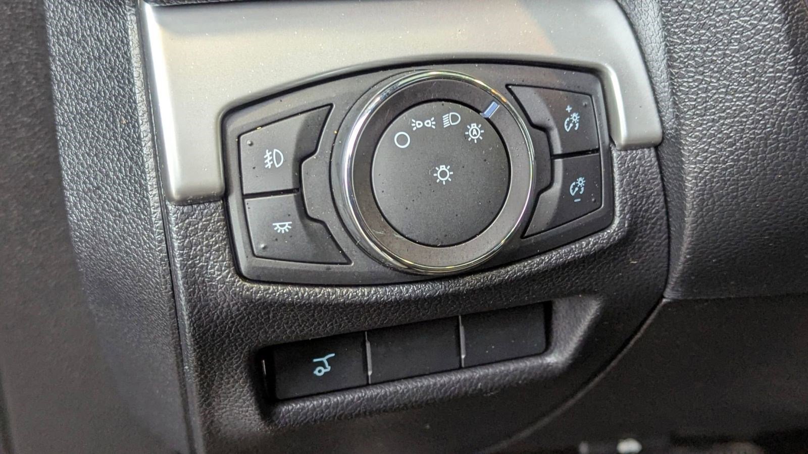 Certified 2017 Ford Explorer XLT w/ Equipment Group 202A image 18