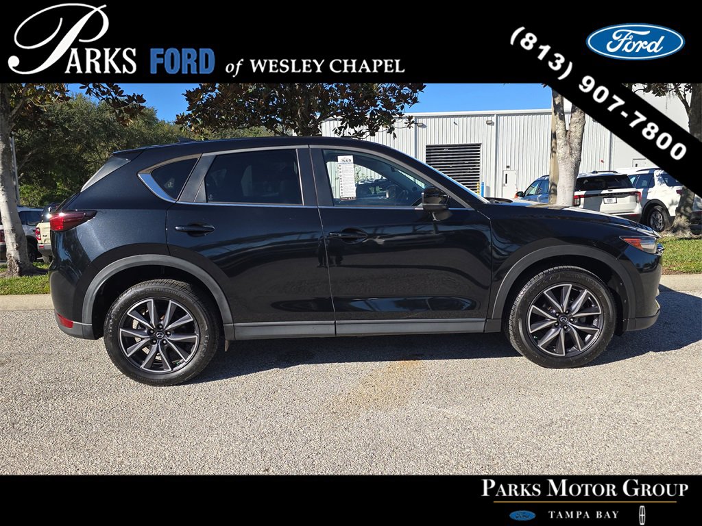 Used 2018 MAZDA CX-5 Touring w/ Preferred Equipment Package image 4