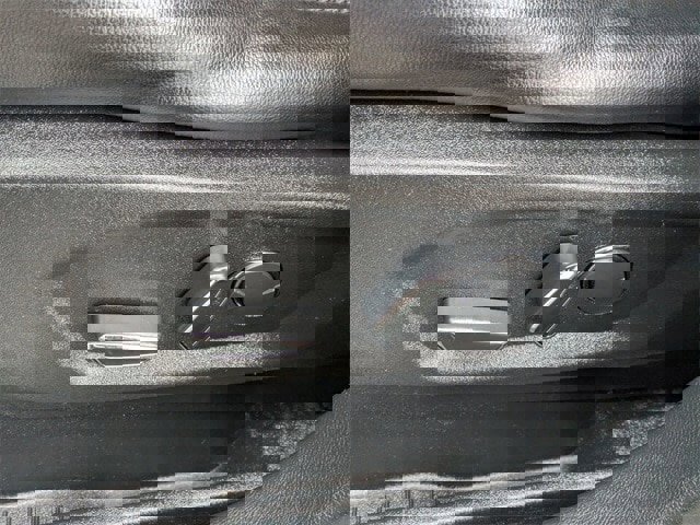 Certified 2018 Ford Edge Titanium w/ Equipment Group 301A image 27