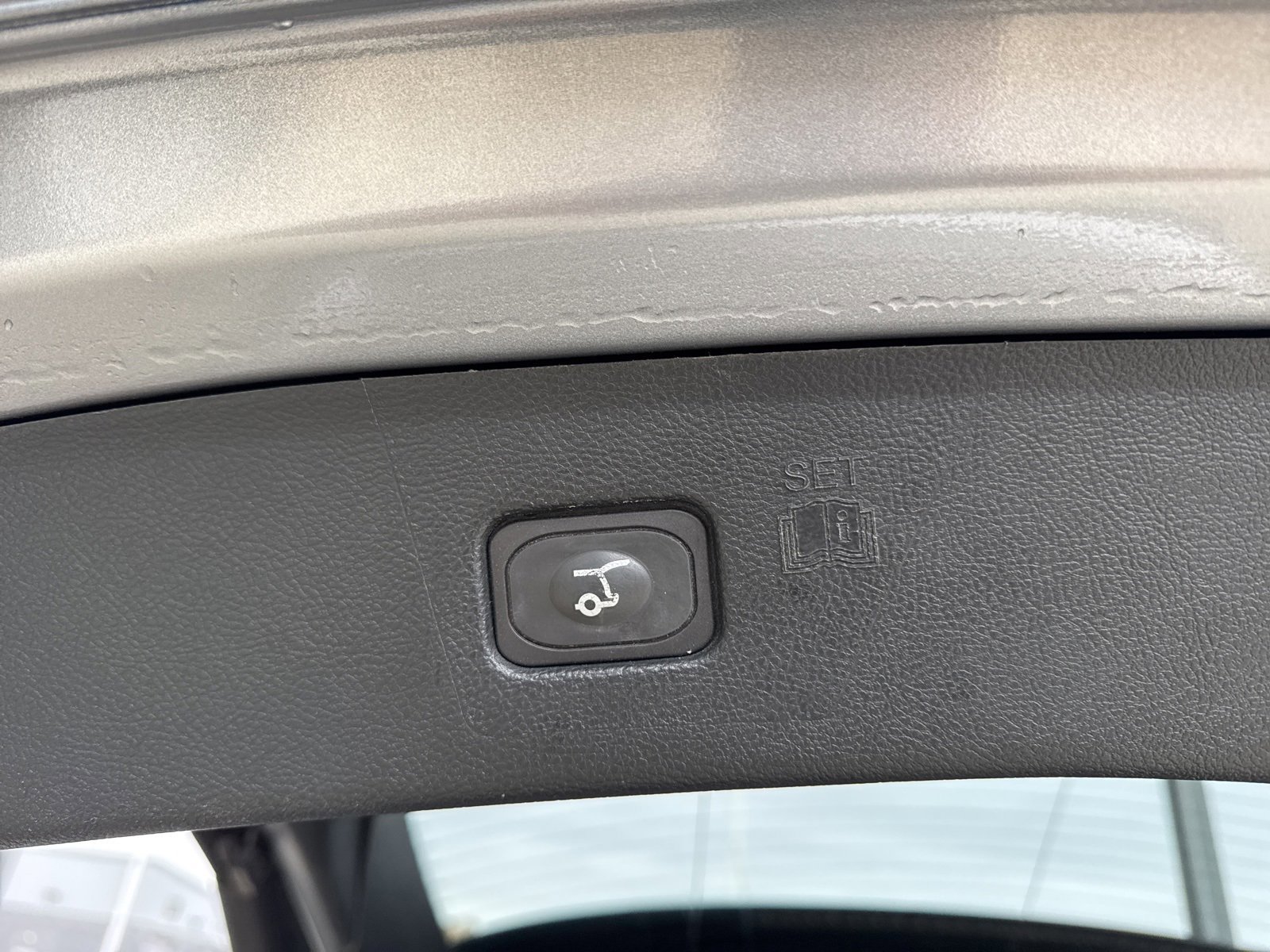 Certified 2021 Ford Edge Titanium image 40