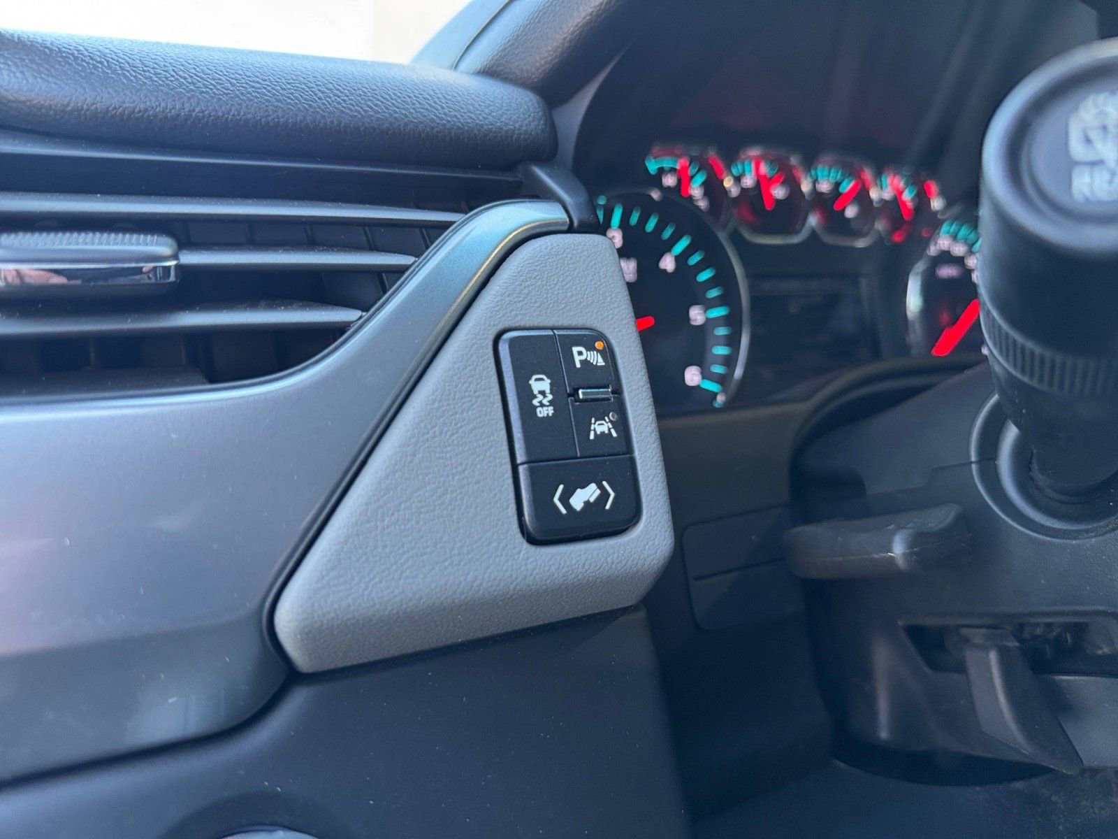 Used 2020 Chevrolet Tahoe LT image 24