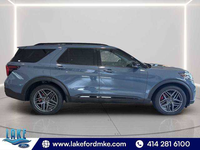 Certified 2025 Ford Explorer ST AWD/4WD image 8