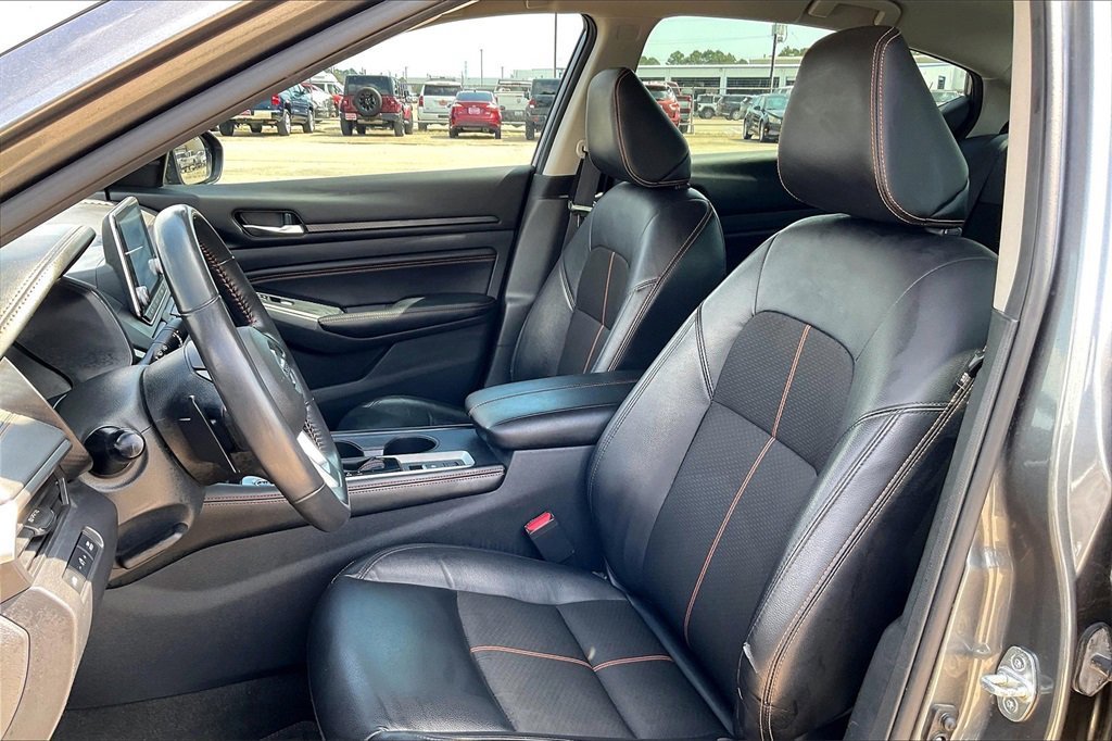 Used 2022 Nissan Altima 2.5 SR image 18