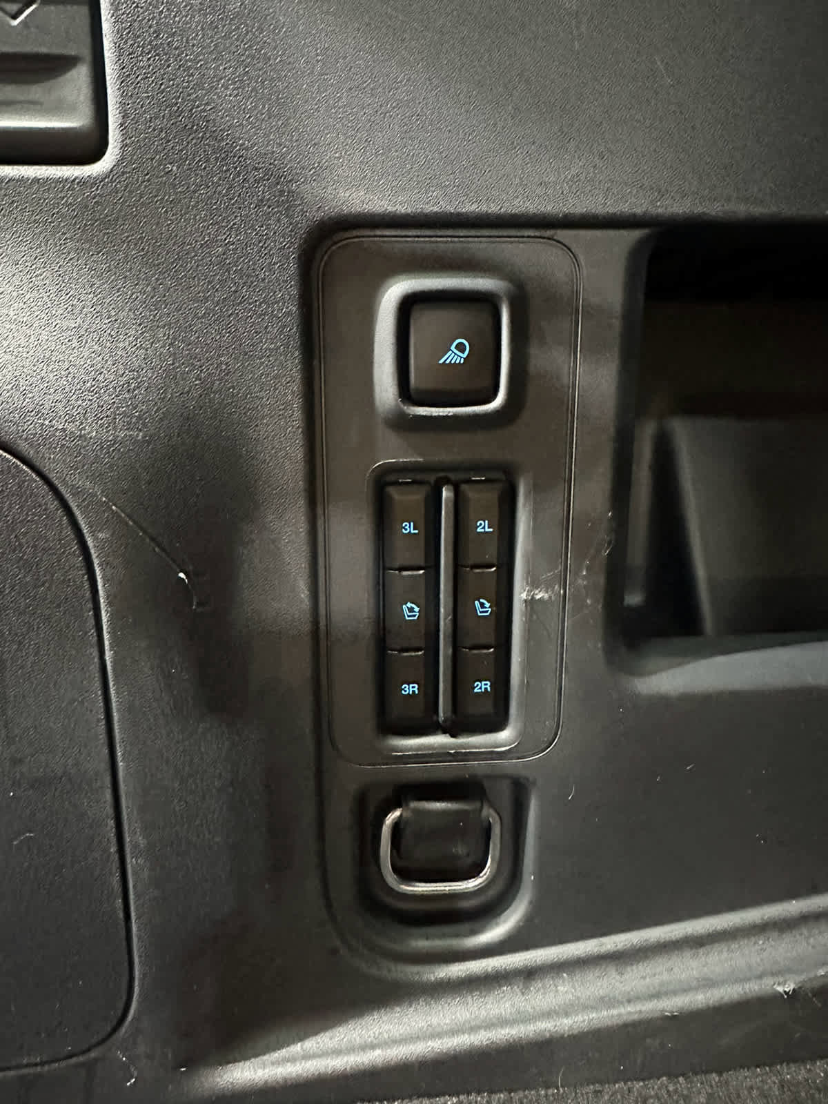 Certified 2025 Ford Expedition Active image 10